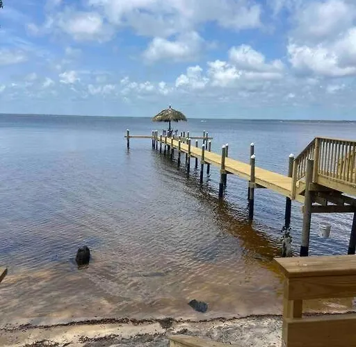 Uncle Tubby's Place On The Bay * Pensacola