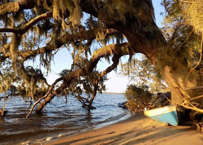 Uncle Tubby's Place On The Bay * Pensacola